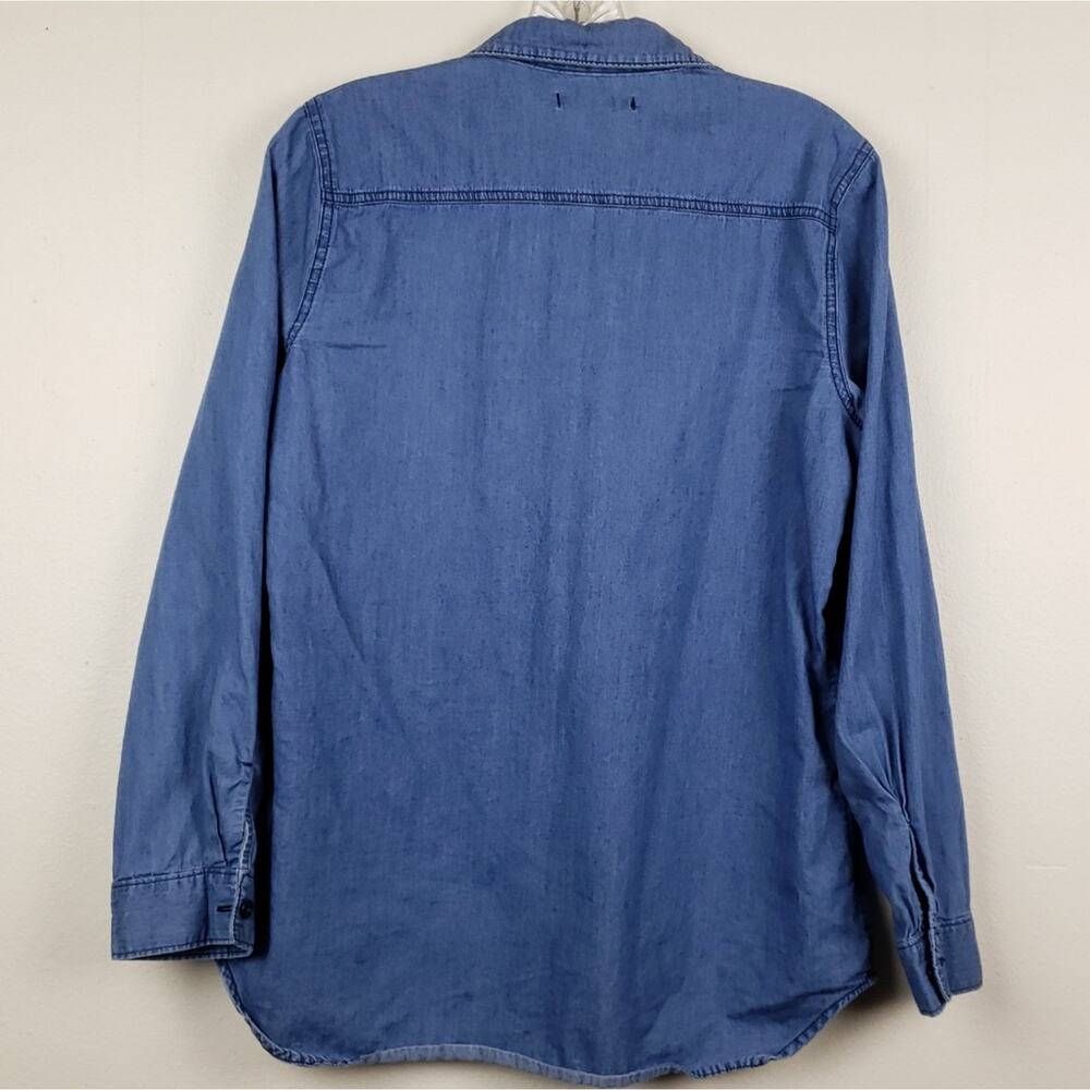 Old Navy | Mid Tone Chambray Pullover-Medium - Picture 4 of 5
